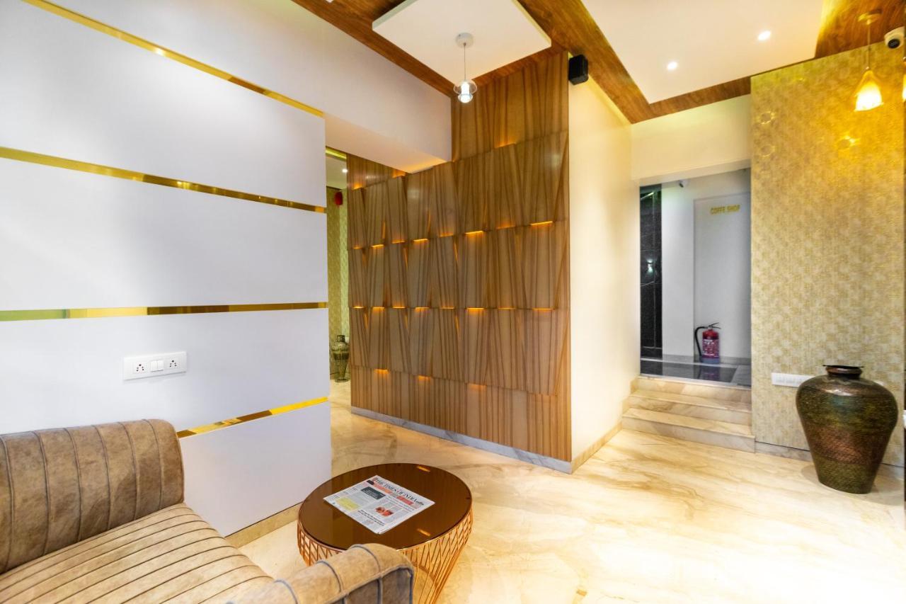 Hotel Pacific Residency - Andheri Mumbai  Buitenkant foto